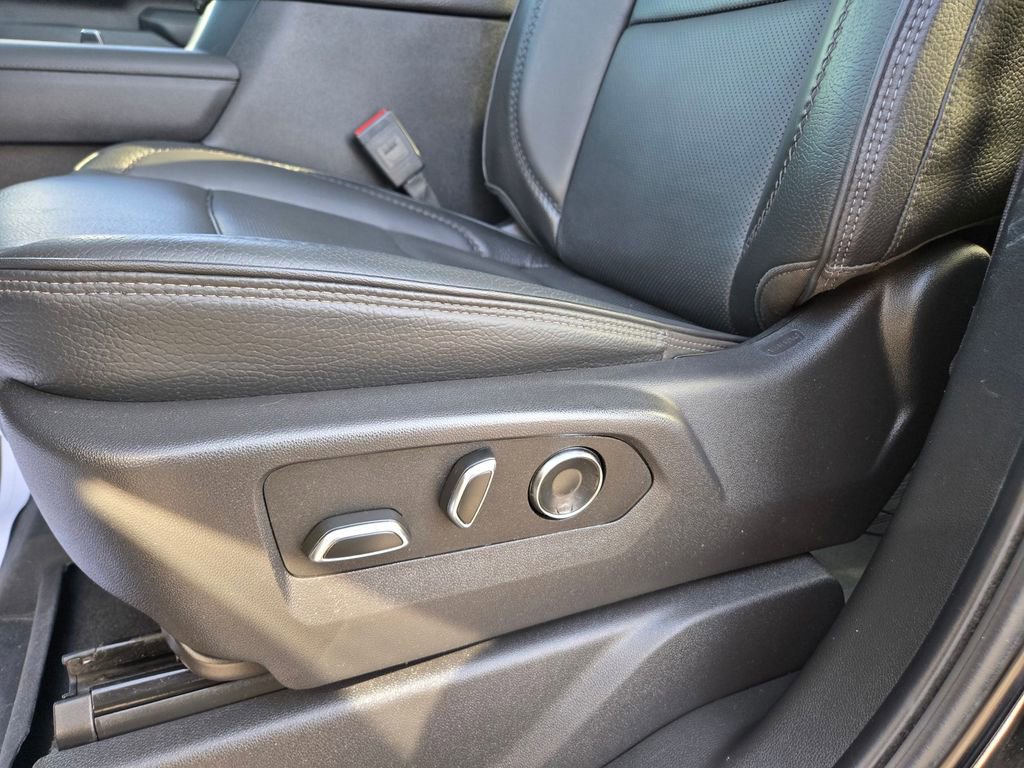 Used 2025 GMC Sierra 2500 Denali image 26