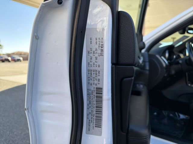 Used 2020 Jeep Grand Cherokee Laredo w/ Quick Order Package 2BN North image 33