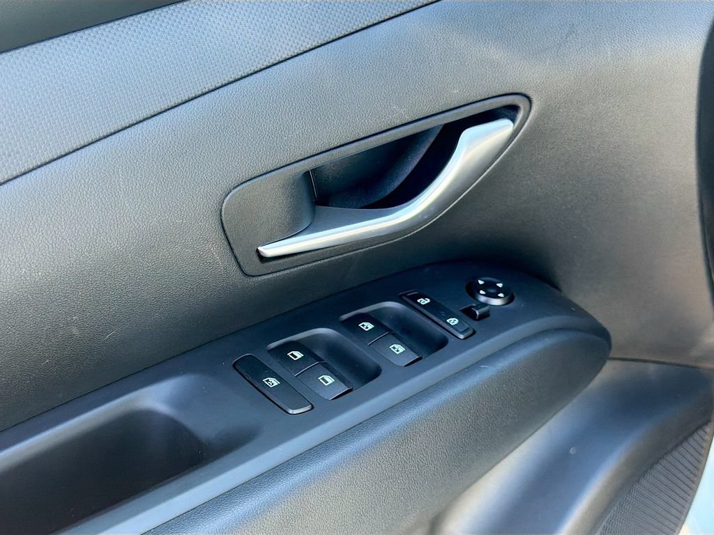 Used 2024 Hyundai Santa Cruz SEL FWD image 17