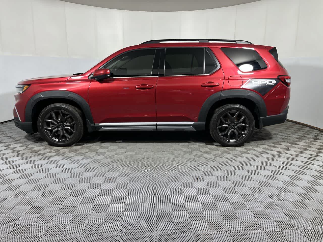Used 2023 Honda Pilot Touring image 5