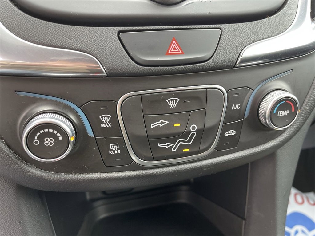 Used 2018 Chevrolet Equinox LT image 18