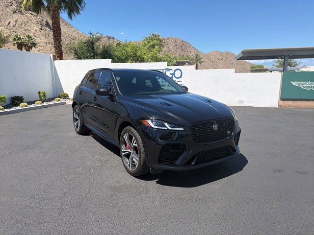 Used 2023 Jaguar F-PACE SVR image 3