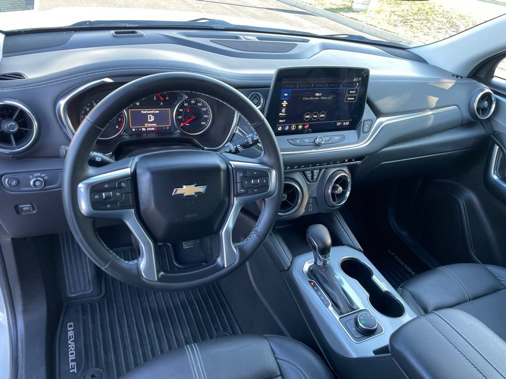 Used 2023 Chevrolet Blazer LT w/ LPO, Black Sport Package AWD/4WD image 9
