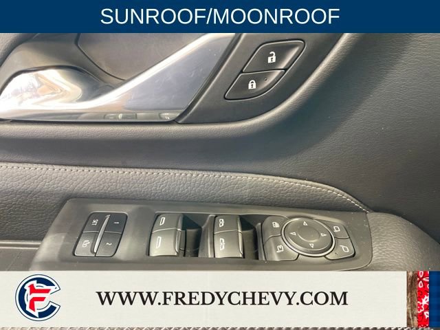 Used 2021 GMC Yukon Denali w/ Denali Premium Package image 13