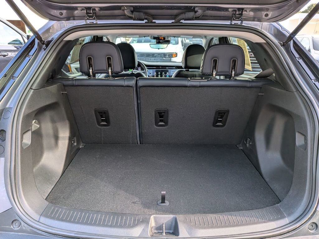 Used 2023 Chevrolet Bolt EUV Premier w/ Sun & Sound Package image 29