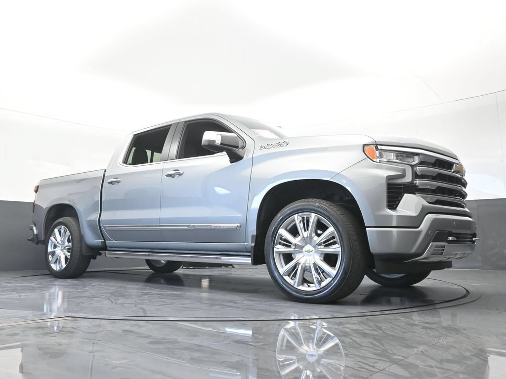 Used 2024 Chevrolet Silverado 1500 High Country w/ Technology Package AWD/4WD image 77