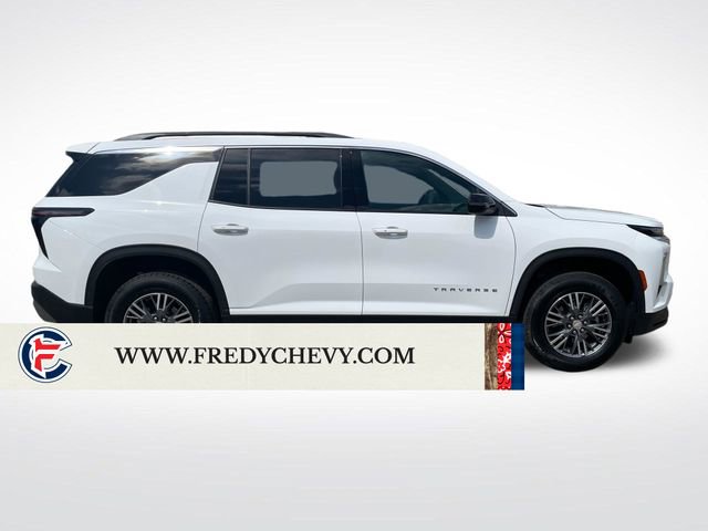 Used 2025 Chevrolet Traverse LT FWD image 6