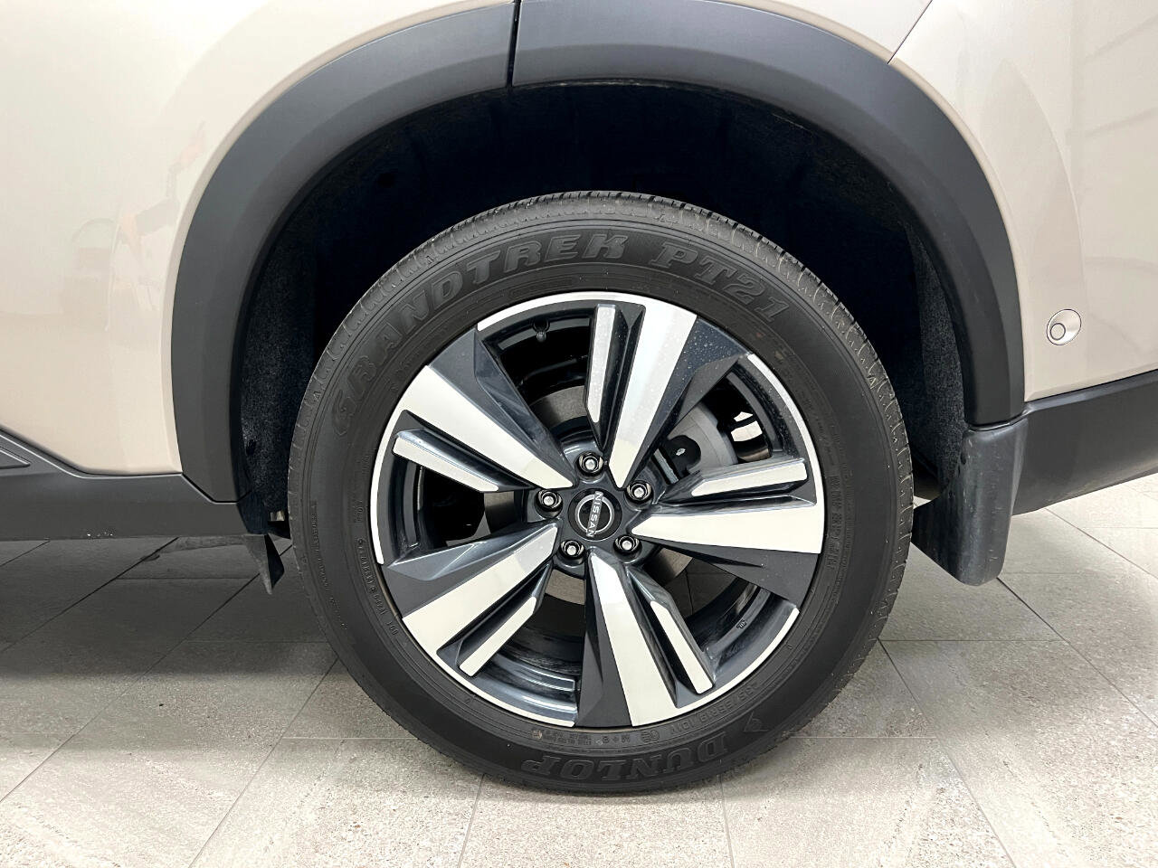 Used 2024 Nissan Rogue SL w/ SL Premium Package image 53