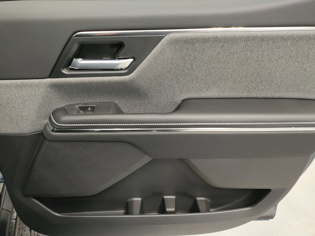 New 2026 GMC Sierra EV Elevation image 13