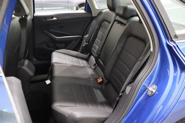 Used 2024 Volkswagen Jetta SE image 10