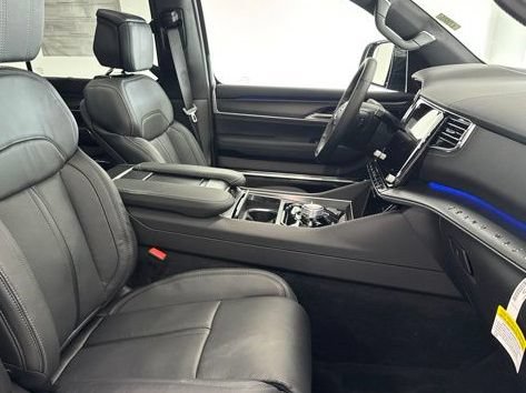 New 2026 Jeep Grand Wagoneer Summit AWD/4WD image 26
