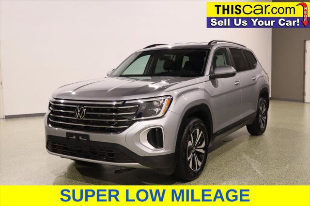 Used 2025 Volkswagen Atlas SE FWD image 3