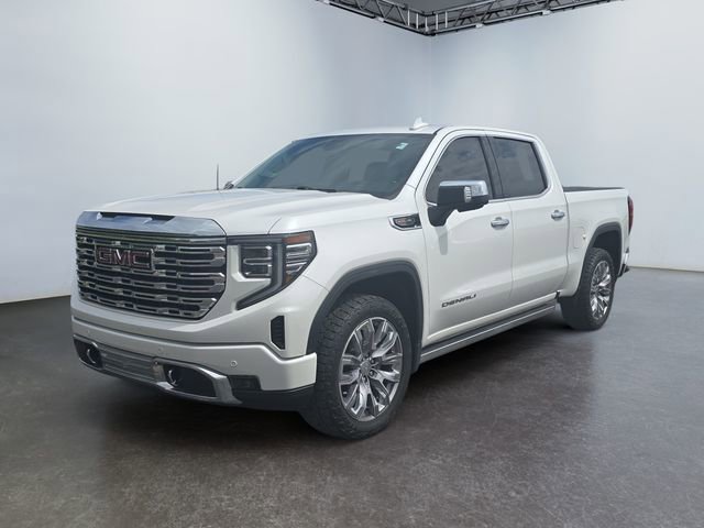 Used 2023 GMC Sierra 1500 Denali w/ Denali Reserve Package AWD/4WD image 1