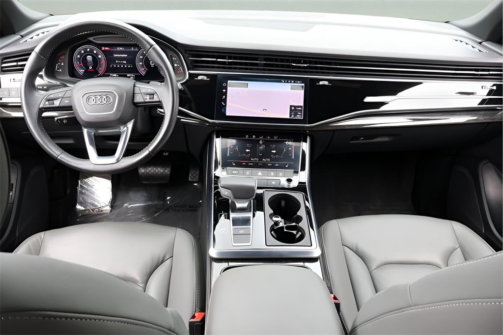 Used 2019 Audi Q8 Premium image 14