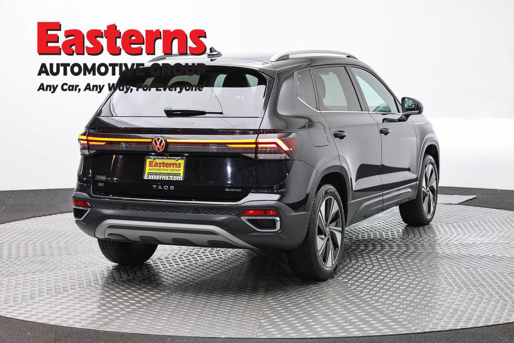 Used 2025 Volkswagen Taos SE AWD/4WD image 5