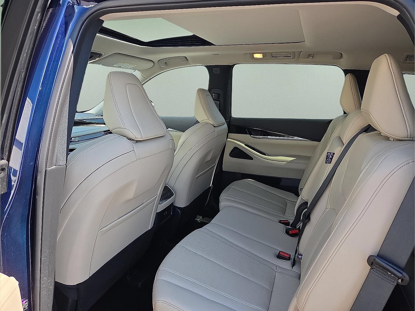 Used 2025 INFINITI QX60 Pure FWD image 10