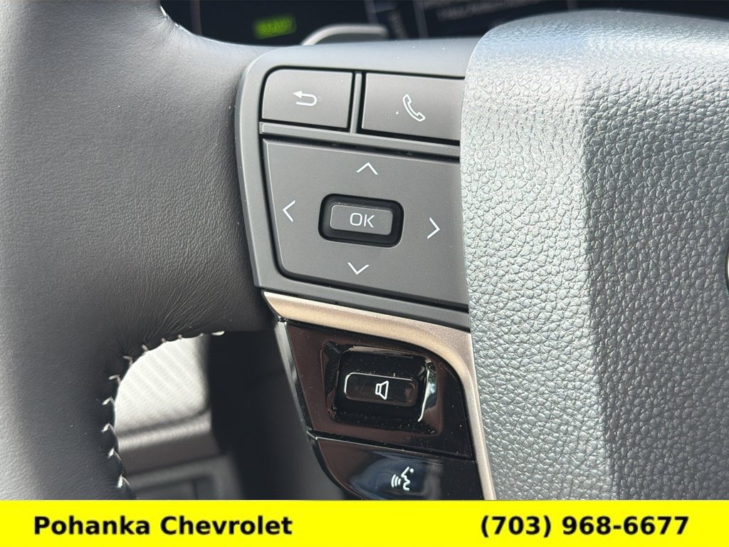 Used 2026 Toyota Camry SE w/ Convenience Package FWD image 12