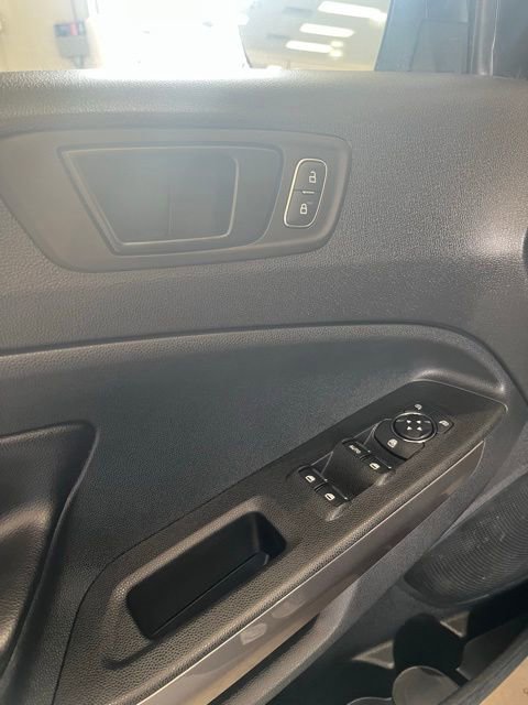 Used 2020 Ford EcoSport SES image 11