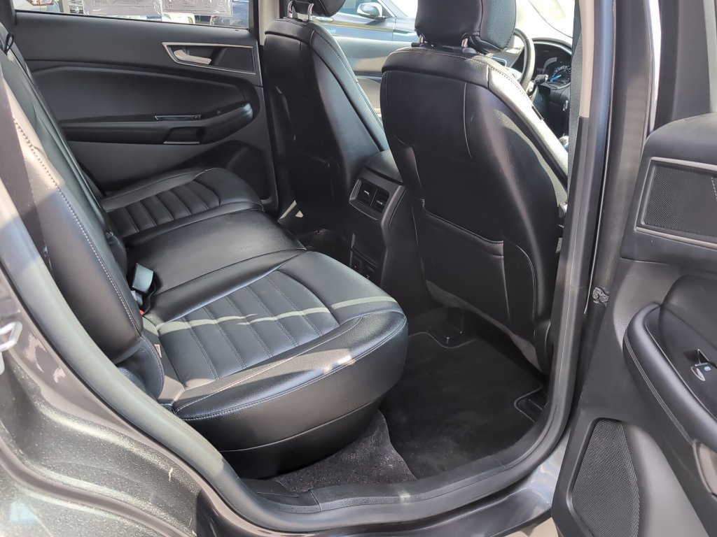 Used 2015 Ford Edge SEL w/ Equipment Group 201A AWD/4WD image 6