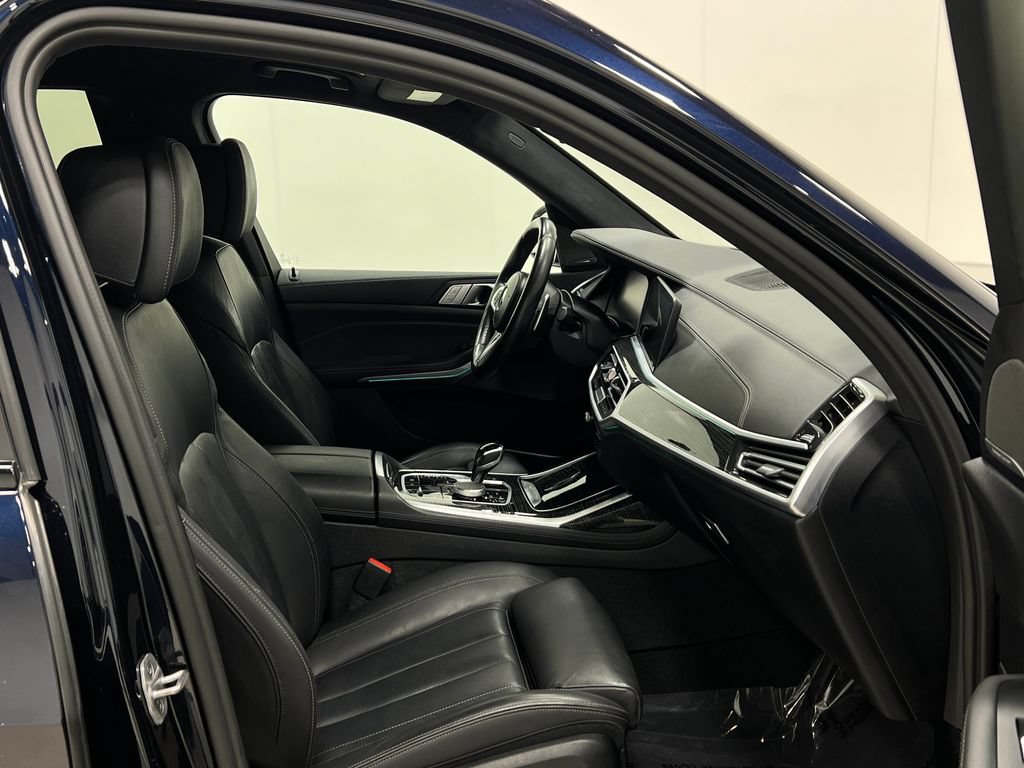 Used 2022 BMW X7 M50i w/ Cold Weather Package AWD/4WD image 38