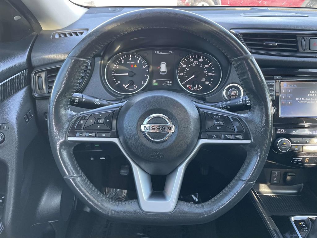 Used 2017 Nissan Rogue SL w/ SL Premium Package image 24