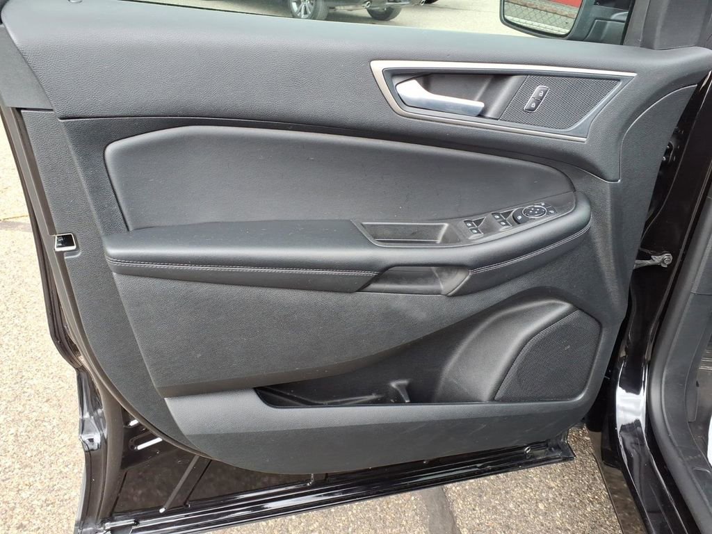 Certified 2024 Ford Edge SEL w/ Convenience Package AWD/4WD image 13