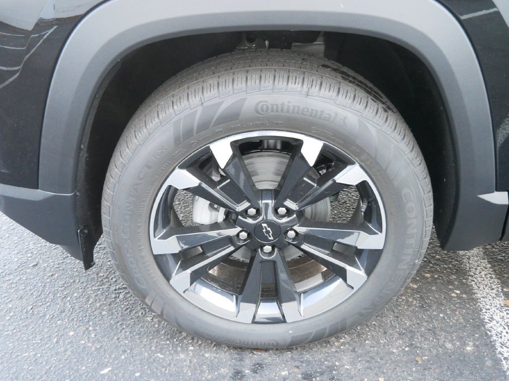 New 2027 Chevrolet Equinox RS w/ Safety and Technology Package AWD/4WD image 13