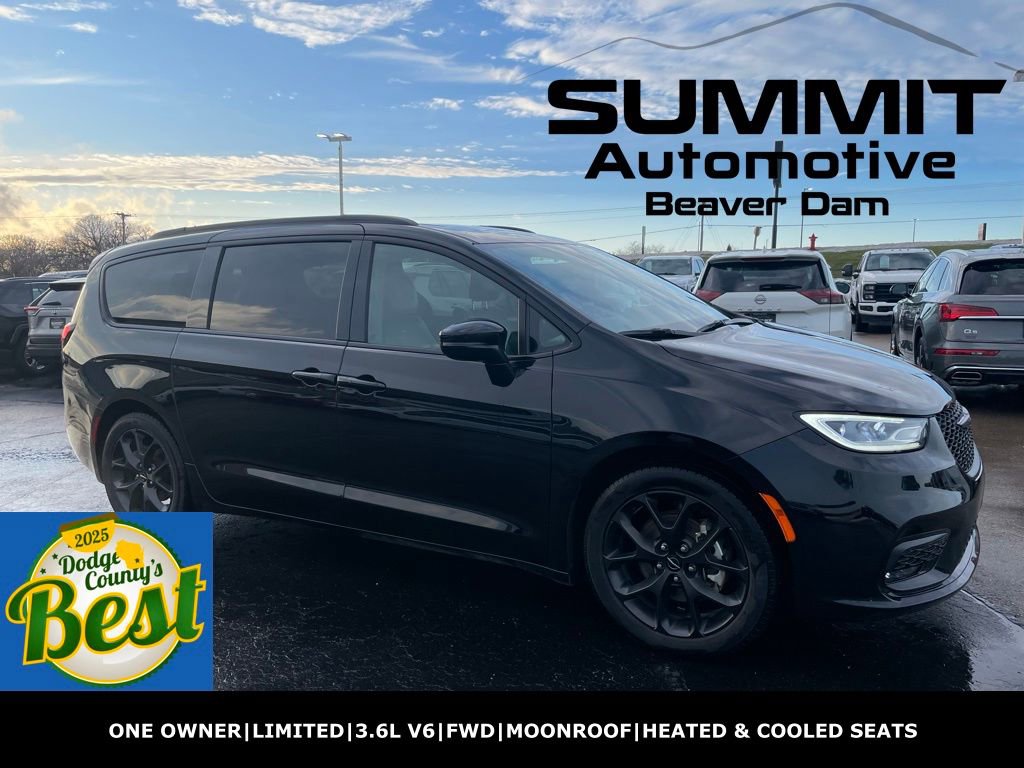 Used 2025 Chrysler Pacifica Limited FWD image 1