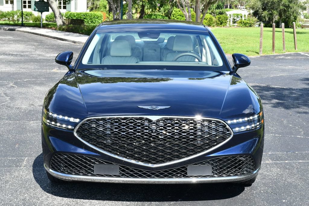 Used 2023 Genesis G90 3.5T AWD/4WD image 9