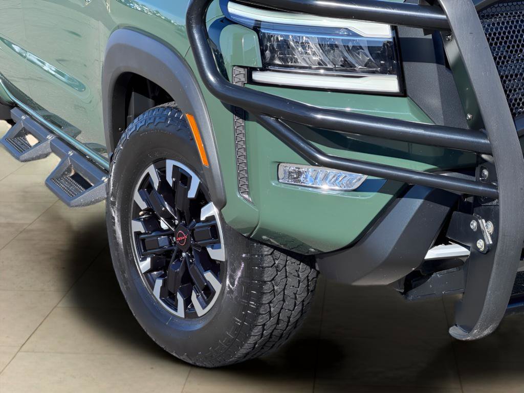 Used 2022 Nissan Frontier PRO-4X image 42