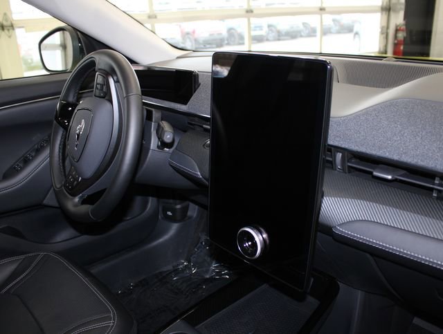 Used 2025 Ford Mustang Mach-E Premium image 25