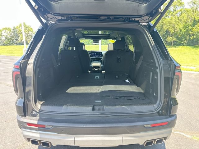 Used 2024 Chevrolet Traverse Z71 w/ Enhanced Driving Package AWD/4WD image 27