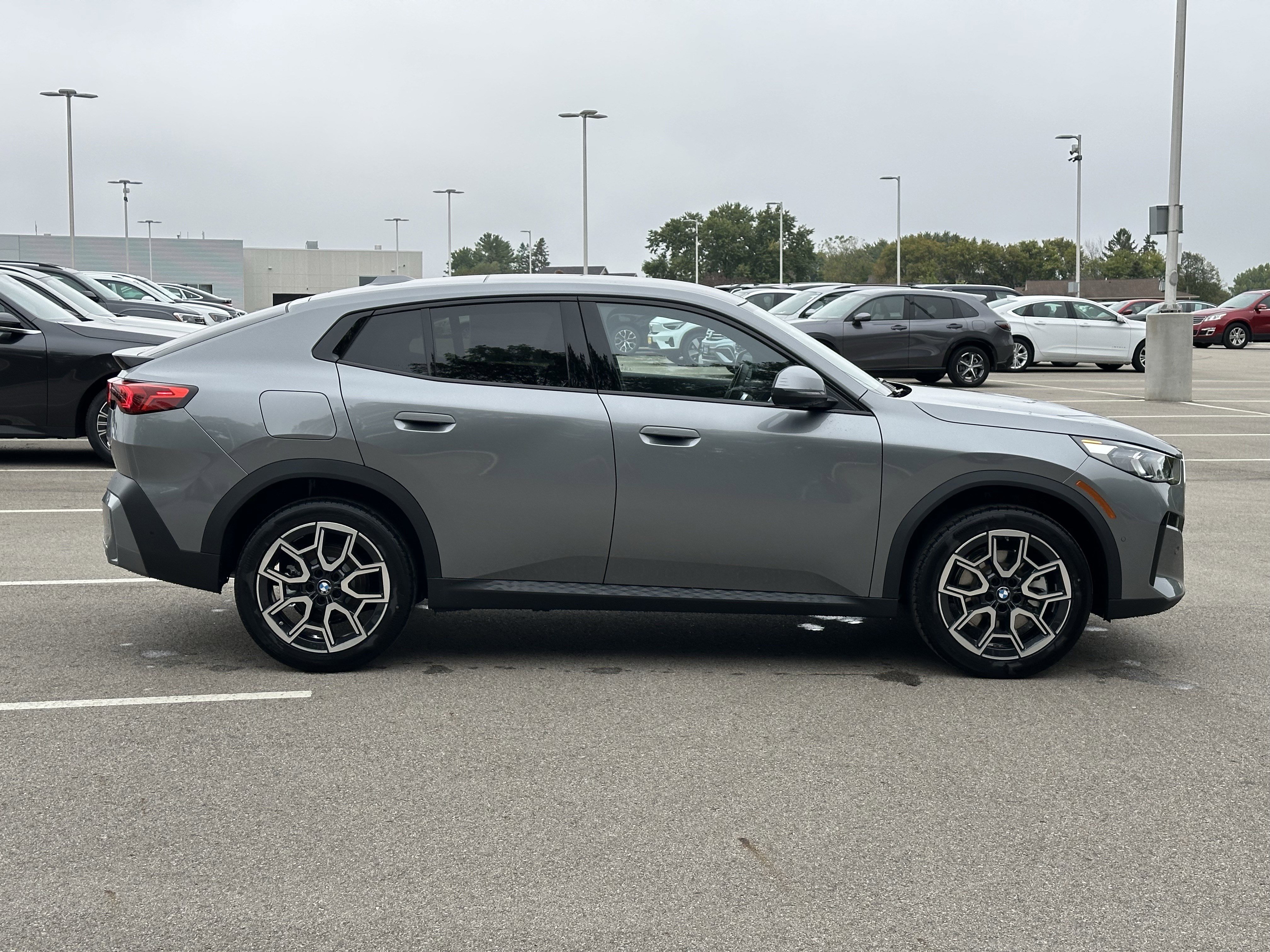 New 2026 BMW X2 xDrive28i w/ Convenience Package image 8