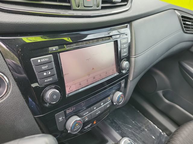 Used 2019 Nissan Rogue SV w/ Premium Package AWD/4WD image 21