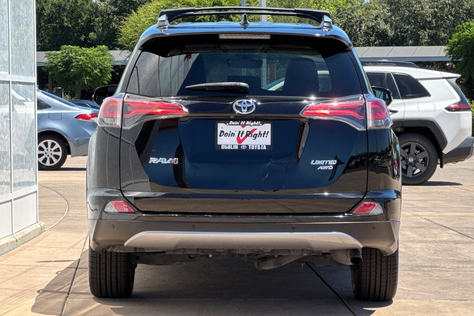 Certified 2017 Toyota RAV4 Limited w/ Advanced Technology Package AWD/4WD image 6