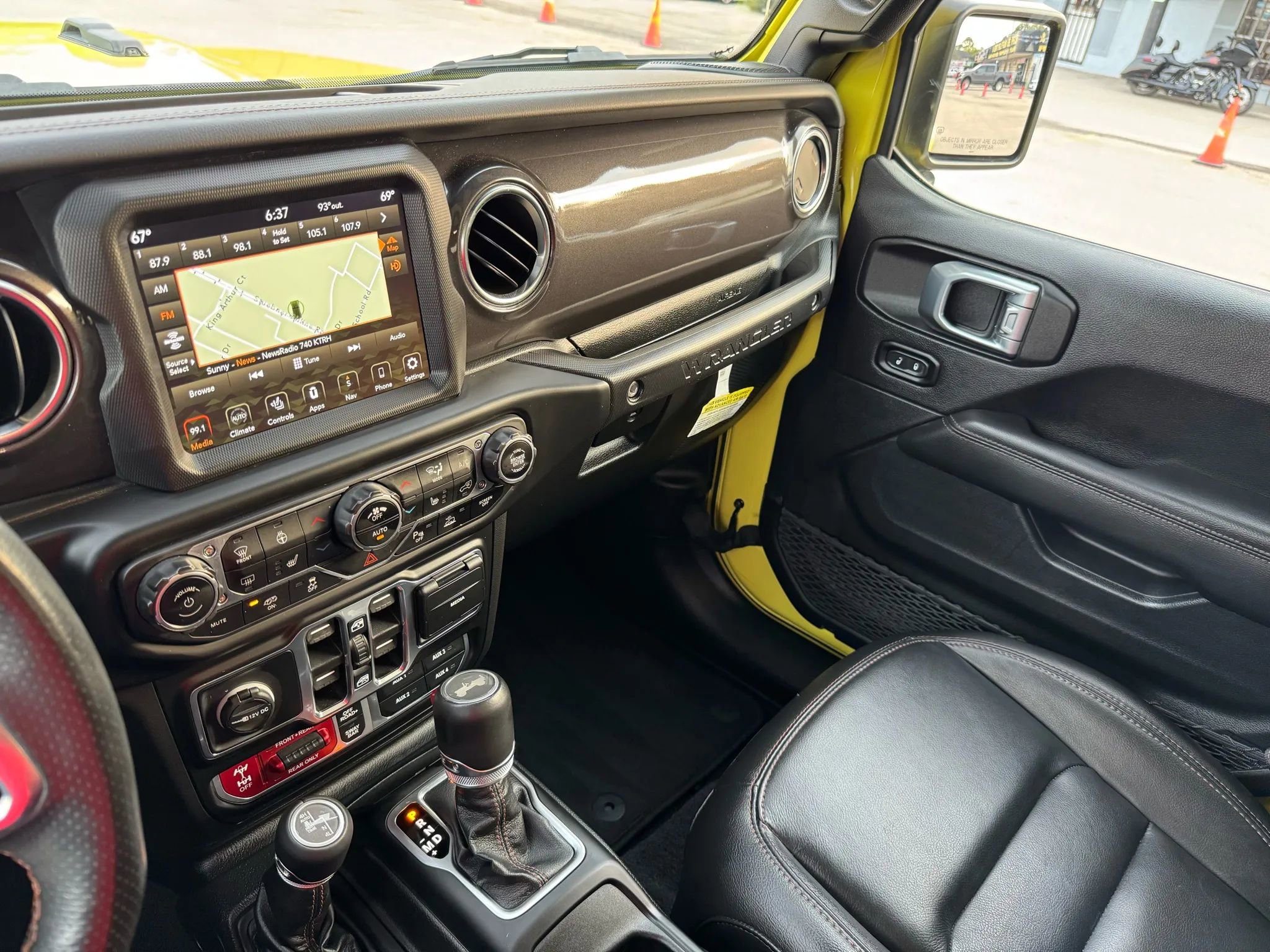 Used 2022 Jeep Wrangler Unlimited Rubicon w/ Dual Top Group image 55