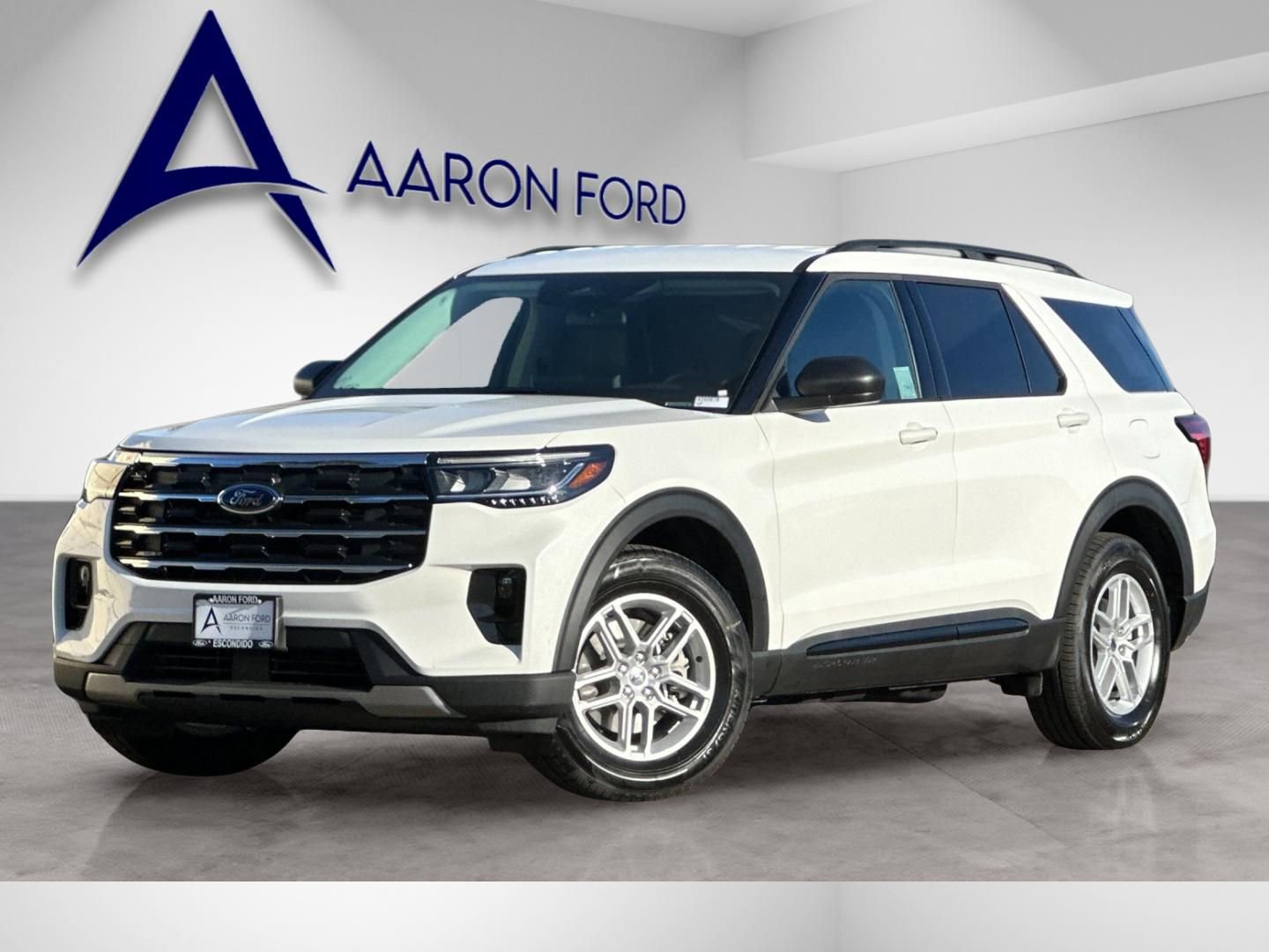 New 2026 Ford Explorer Active w/ Active Comfort Package image 2