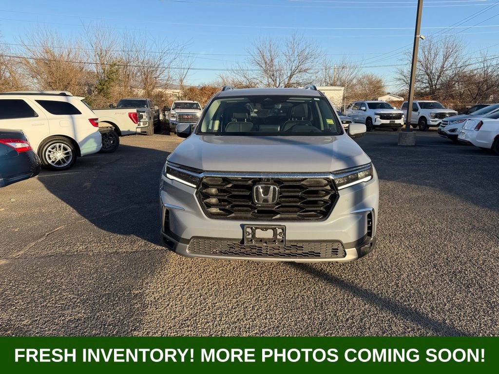 Used 2023 Honda Pilot Elite image 2
