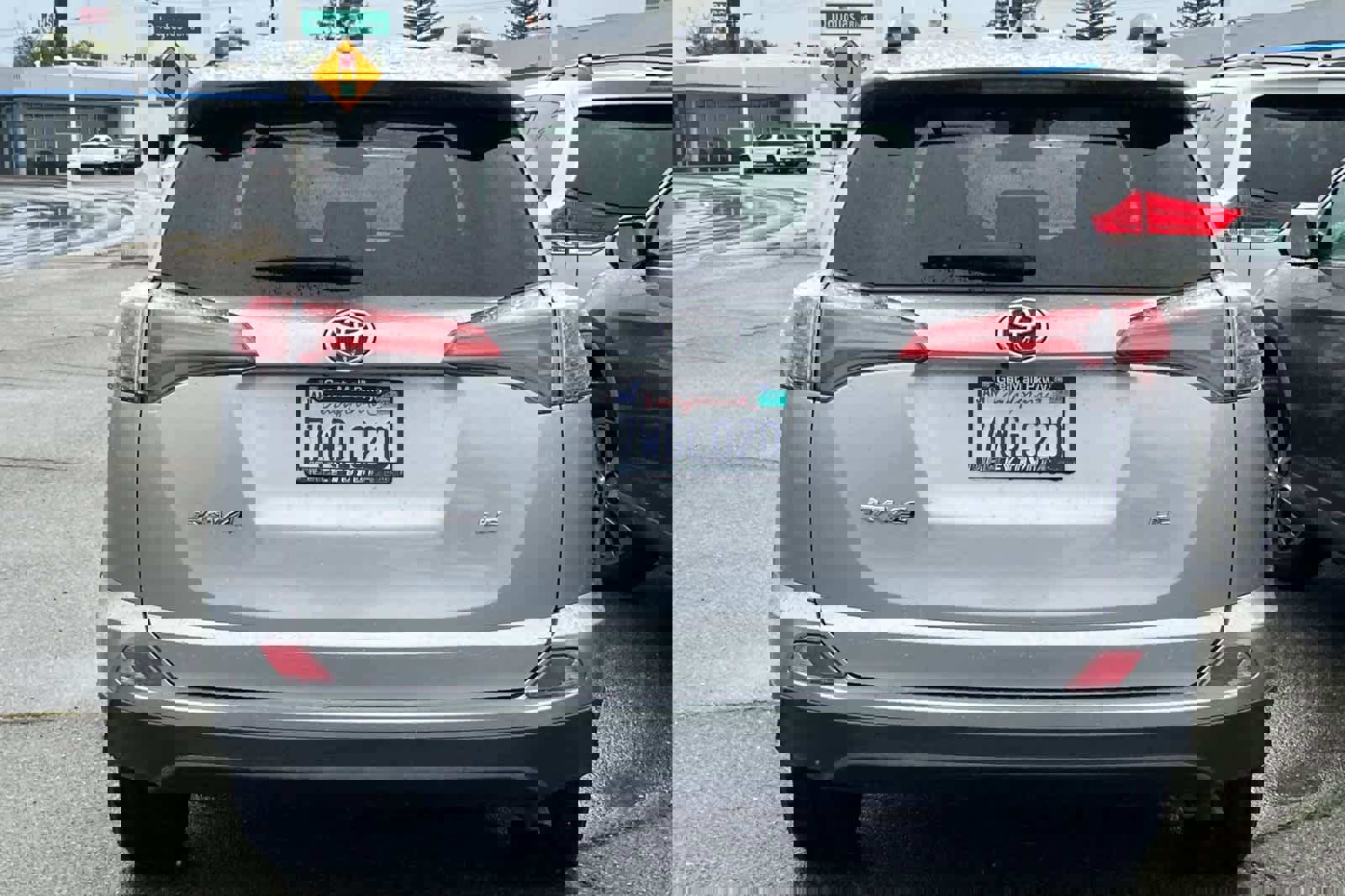 Used 2017 Toyota RAV4 LE FWD image 5