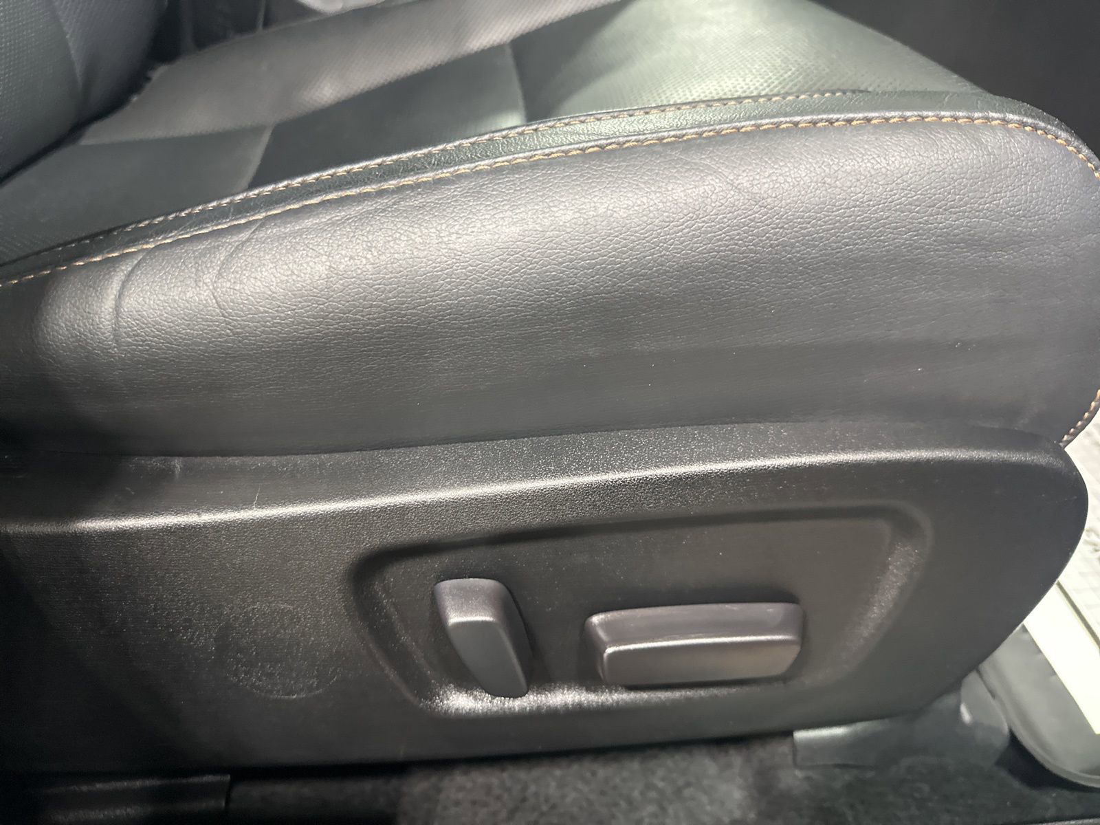 Used 2019 Toyota Highlander Limited w/ Protection Package #3 AWD/4WD image 45