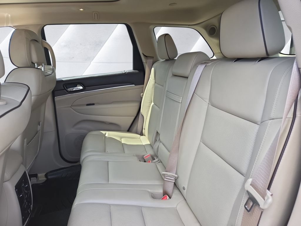 Certified 2021 Jeep Grand Cherokee Overland AWD/4WD image 11