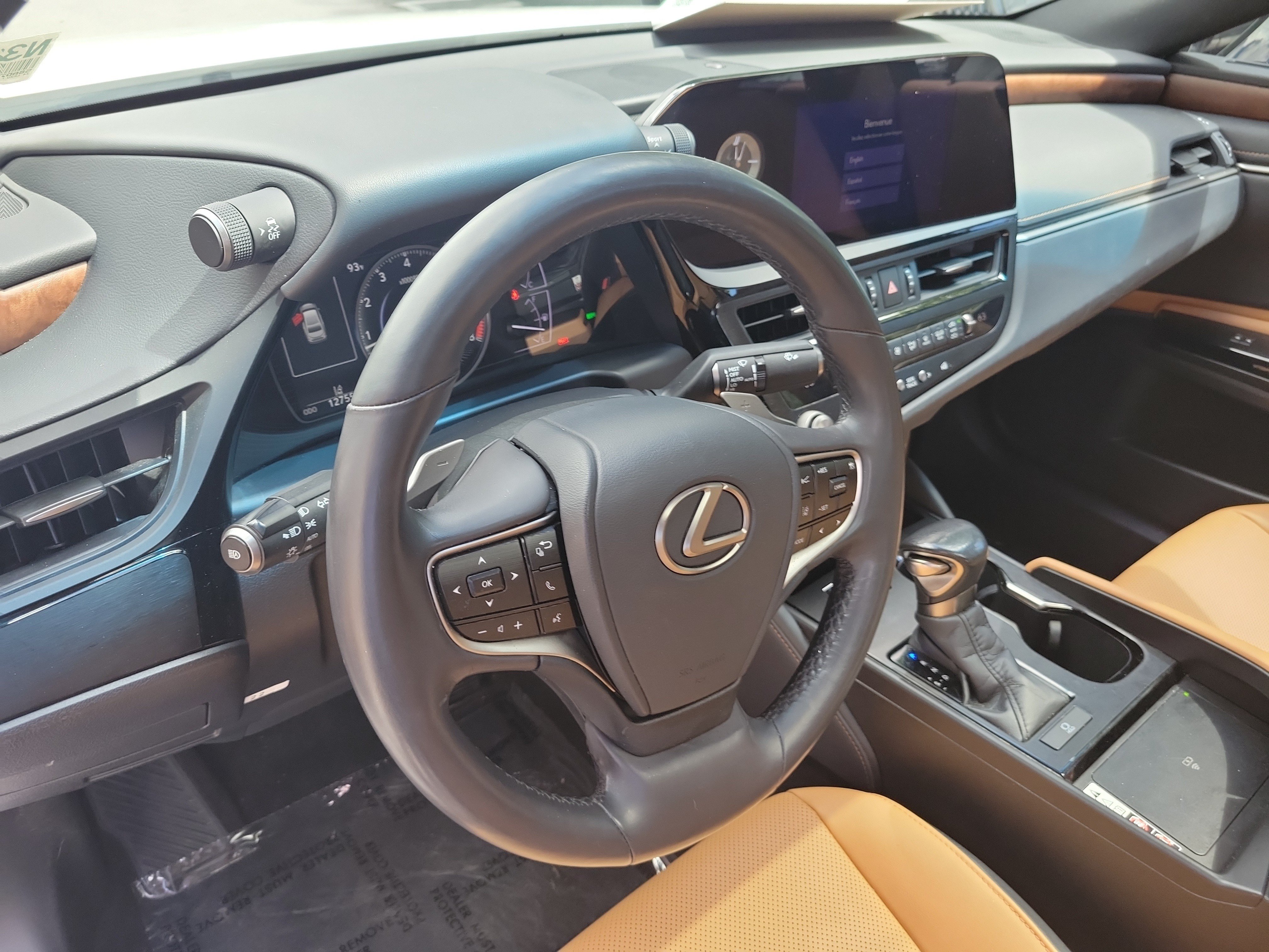 Used 2024 Lexus ES 350 w/ Premium Package FWD image 23