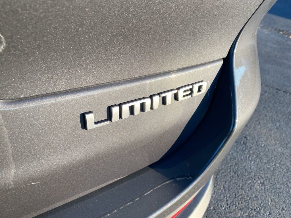 New 2025 Jeep Grand Cherokee L Limited w/ Luxury Tech Group II image 41