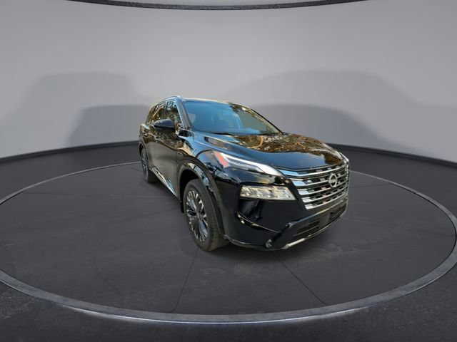 Used 2024 Nissan Rogue Platinum w/ Platinum Premium Package image 2