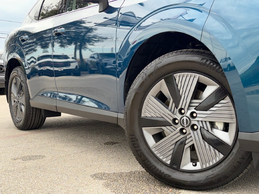 Used 2026 Nissan Murano SL AWD/4WD image 2