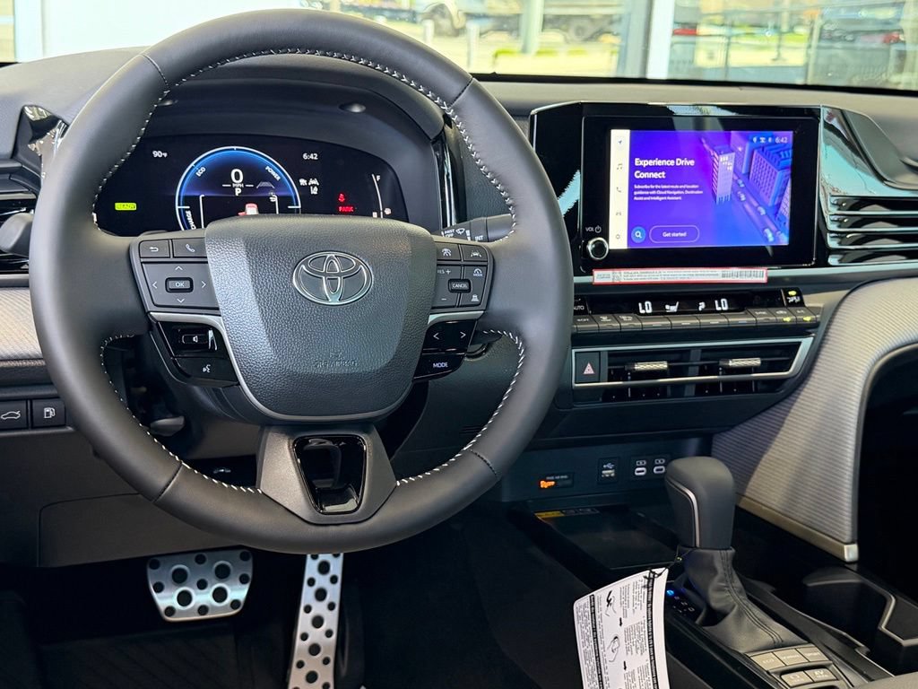 Certified 2026 Toyota Camry SE w/ Convenience Package FWD image 32