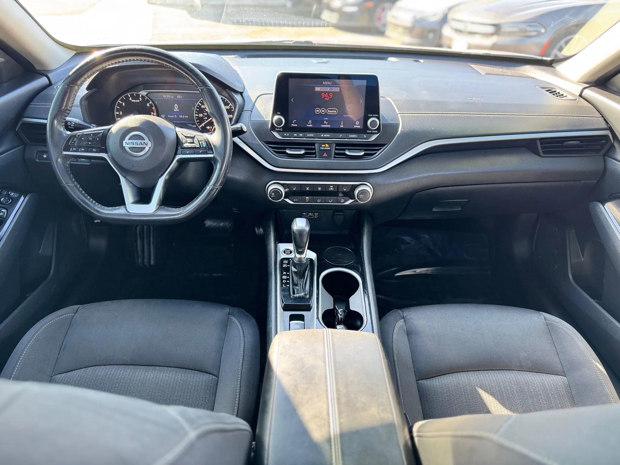 Used 2022 Nissan Altima 2.5 SV w/ SV Premium Package image 15