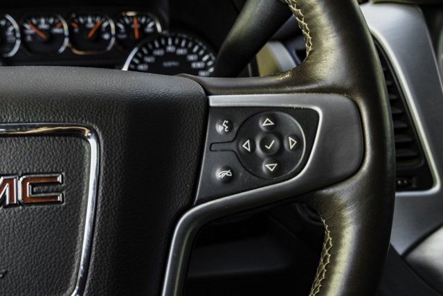 Used 2017 GMC Yukon SLT w/ HD Trailering Package image 13