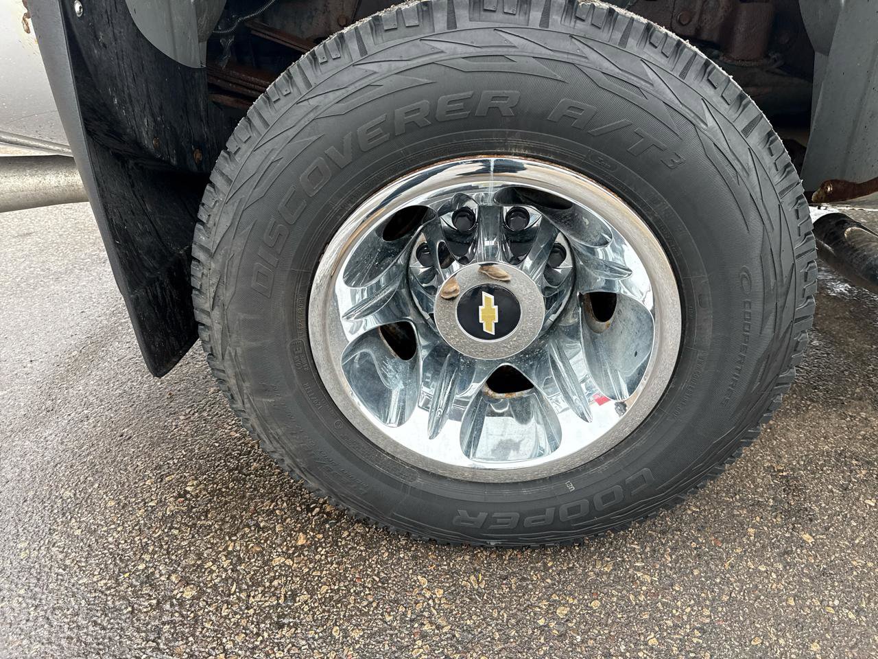 Used 2011 Chevrolet Silverado 3500 LT w/ Interior Plus Package AWD/4WD image 33