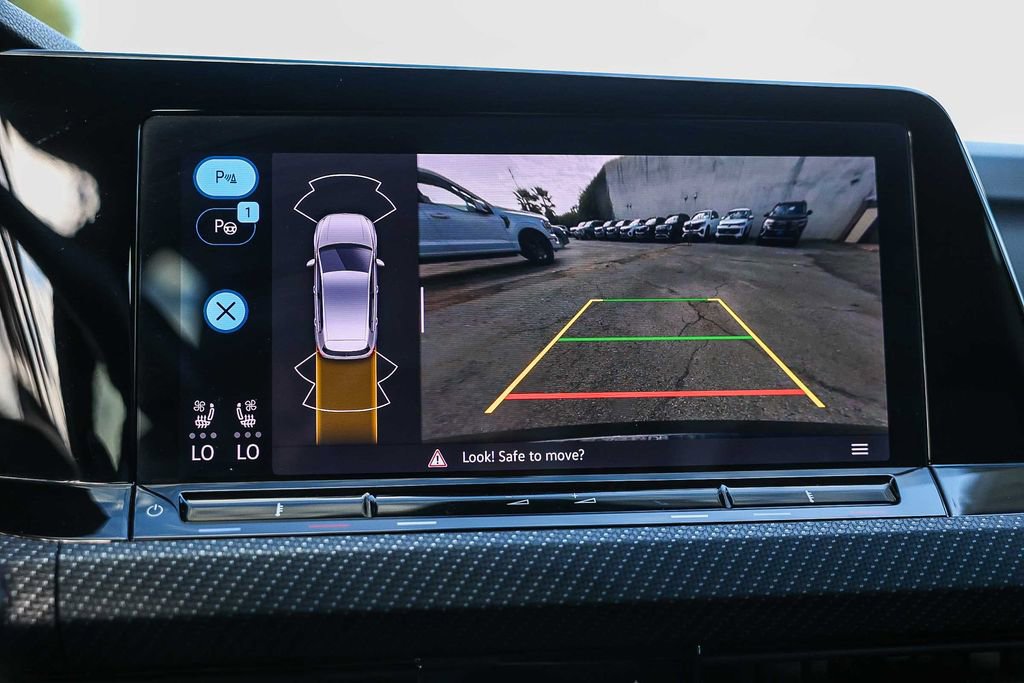 Used 2024 Volkswagen Golf R image 33